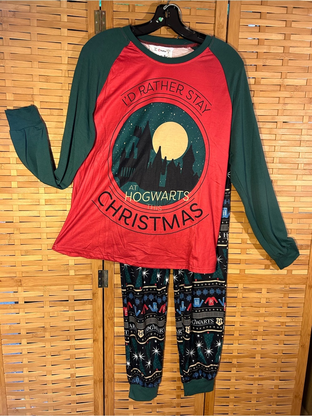 Woman’s  Christmas Pajama Set - Red & Green Hogwarts Graphic